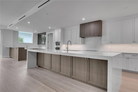 Copropriété à vendre à Sarasota, Floride: 3 chambres, 385.92 m2 № 2266542 - photo 3
