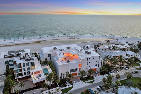 Copropriété à vendre à Sarasota, Floride: 3 chambres, 385.92 m2 № 2266542 - photo 30