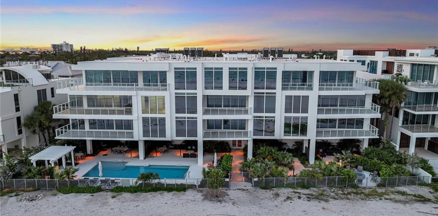 Condo à Sarasota, Floride, 3 chambres  № 2266542