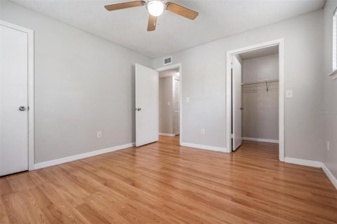 Condo in Tampa, Florida, 1 bedroom  № 2092918 - photo 12