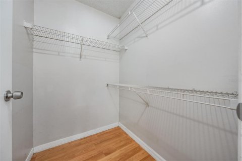 Condo in Tampa, Florida, 1 bedroom  № 2092918 - photo 14