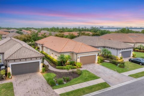 Villa ou maison à vendre à Sarasota, Floride: 3 chambres, 178.09 m2 № 1630895 - photo 1