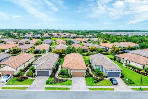 Villa ou maison à vendre à Sarasota, Floride: 3 chambres, 178.09 m2 № 1630895 - photo 3