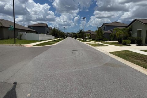 House in Riverview, Florida 4 bedrooms, 179.77 sq.m. № 2112536 - photo 2