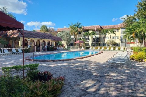 Condo à Pompano Beach, Floride, 1 chambre  № 2090934