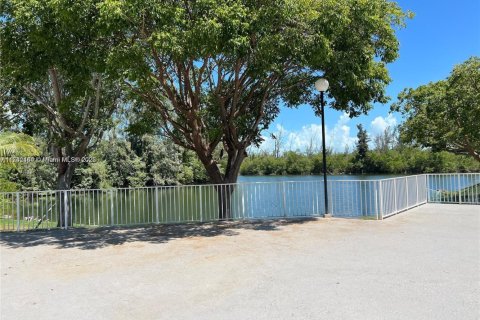 Copropriété à louer à Cutler Bay, Floride: 2 chambres, 91.04 m2 № 1957537 - photo 19