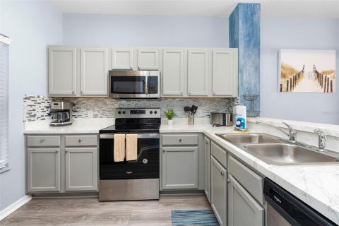 Adosado en venta en Kissimmee, Florida, 3 dormitorios, 120.31 m2 № 1904793 - foto 6
