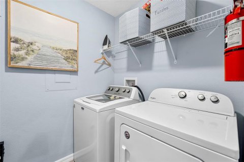 Adosado en venta en Kissimmee, Florida, 3 dormitorios, 120.31 m2 № 1904793 - foto 15