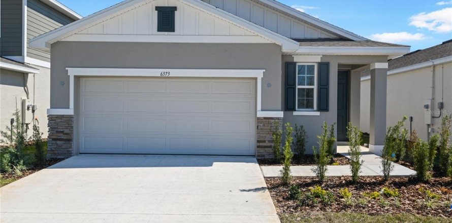 House in Lake Hamilton, Florida 3 bedrooms, 158.58 sq.m. № 2227156