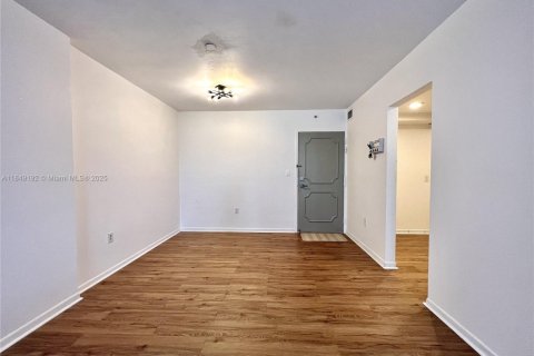 Copropriété à louer à Aventura, Floride: 2 chambres, 113.34 m2 № 1936575 - photo 4