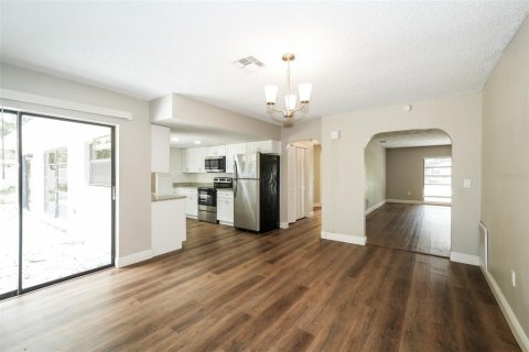 Купить виллу или дом в Спринг-Хилл, Флорида 10 комнат, 222.41м2, № 1840533 - фото 7