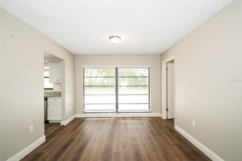 Купить виллу или дом в Спринг-Хилл, Флорида 10 комнат, 222.41м2, № 1840533 - фото 5