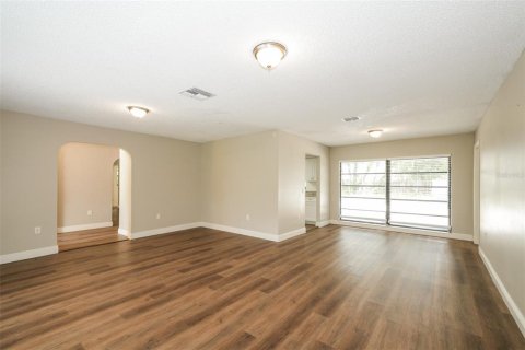 Купить виллу или дом в Спринг-Хилл, Флорида 10 комнат, 222.41м2, № 1840533 - фото 4