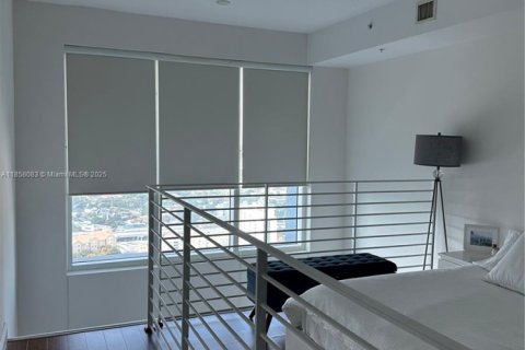 Condo in Miami, Florida, 1 bedroom  № 1960374 - photo 7