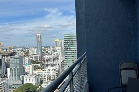 Condo in Miami, Florida, 1 bedroom  № 1960374 - photo 12