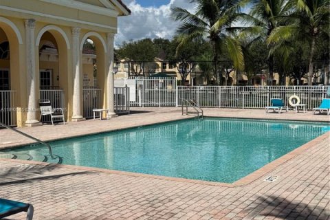 Touwnhouse à louer à Miami, Floride: 4 chambres, 184.41 m2 № 1946681 - photo 21