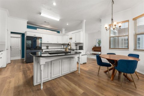 Villa ou maison à vendre à Gainesville, Floride: 4 chambres, 238.39 m2 № 2133123 - photo 11