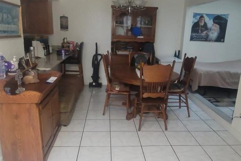 Duplex in Orlando, Florida 3 bedrooms, 121.89 sq.m. № 2119623 - photo 18