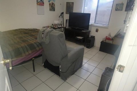 Duplex in Orlando, Florida 3 bedrooms, 121.89 sq.m. № 2119623 - photo 4