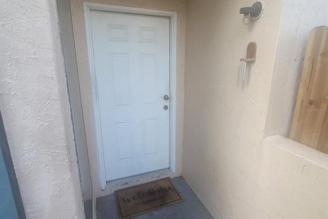 Duplex in Orlando, Florida 3 bedrooms, 121.89 sq.m. № 2119623 - photo 22