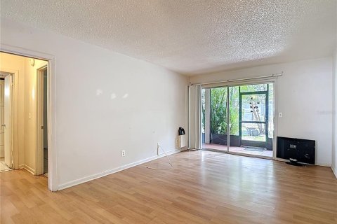 Copropriété à vendre à Tampa, Floride: 1 chambre, 69.12 m2 № 1871189 - photo 17