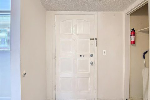 Copropriété à vendre à Tampa, Floride: 1 chambre, 69.12 m2 № 1871189 - photo 10