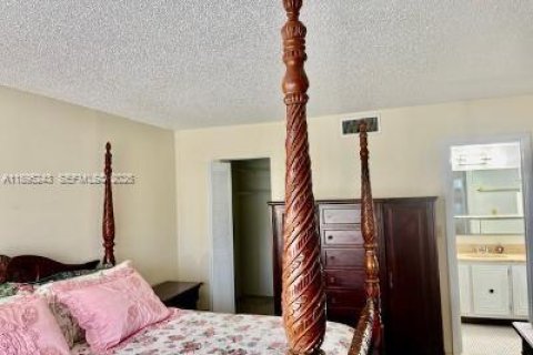 Copropriété à vendre à Tamarac, Floride: 2 chambres, 102.19 m2 № 1947901 - photo 20