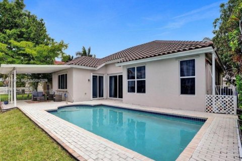 Casa en alquiler en Pembroke Pines, Florida, 4 dormitorios, 218.51 m2 № 2036135 - foto 17