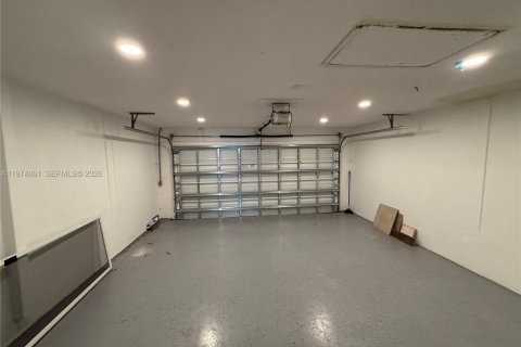 Casa en alquiler en Pembroke Pines, Florida, 4 dormitorios, 218.51 m2 № 2036135 - foto 9