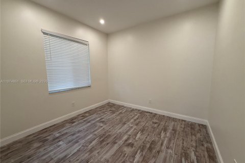 Casa en alquiler en Pembroke Pines, Florida, 4 dormitorios, 218.51 m2 № 2036135 - foto 20