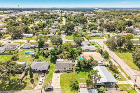 Casa en venta en Lakeland, Florida, 2 dormitorios, 111.67 m2 № 2384416 - foto 2