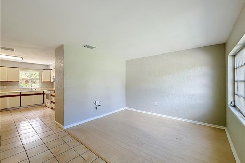 Casa en venta en Lakeland, Florida, 2 dormitorios, 111.67 m2 № 2384416 - foto 10