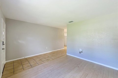 Casa en venta en Lakeland, Florida, 2 dormitorios, 111.67 m2 № 2384416 - foto 11