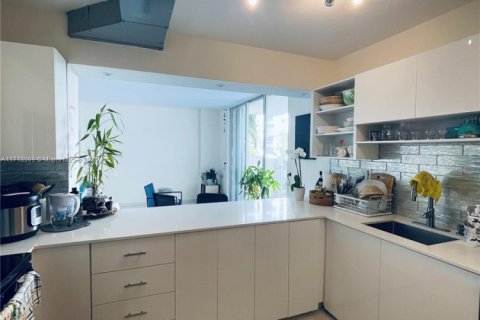Condominio en venta en Miami, Florida, 2 dormitorios, 144.09 m2 № 1703852 - foto 7