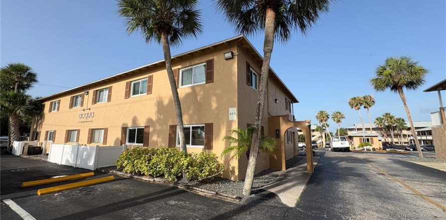 Condominio en Daytona Beach, Florida, 2 dormitorios № 1773856