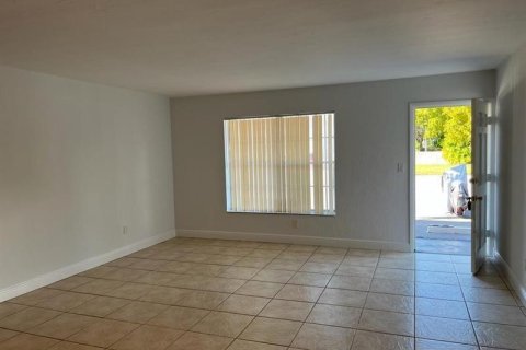 Купить кондоминиум в Майами, Флорида 1 спальня, 58.53м2, № 2154242 - фото 2