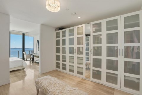 Condo in Tampa, Florida, 3 bedrooms № 2197238 - photo 23