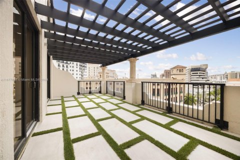 Condo in Coral Gables, Florida, 3 bedrooms  № 1409305 - photo 1