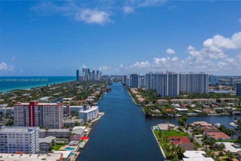 Copropriété à vendre à Hallandale Beach, Floride: 2 chambres, 92.9 m2 № 1814718 - photo 30