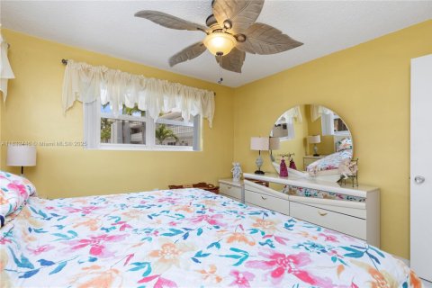 Copropriété à vendre à Hallandale Beach, Floride: 2 chambres, 92.9 m2 № 1814718 - photo 18