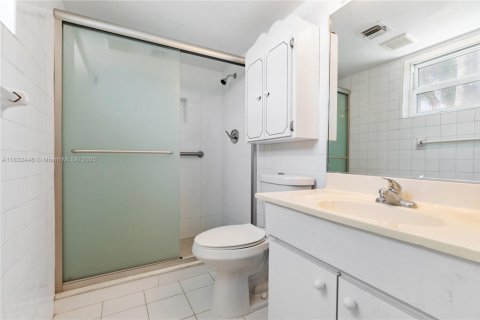 Copropriété à vendre à Hallandale Beach, Floride: 2 chambres, 92.9 m2 № 1814718 - photo 4