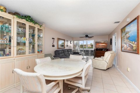 Copropriété à vendre à Hallandale Beach, Floride: 2 chambres, 92.9 m2 № 1814718 - photo 12