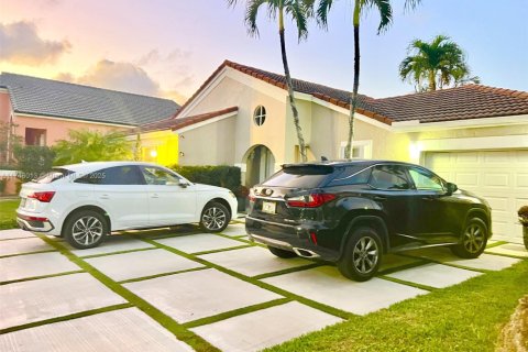 Villa ou maison à vendre à Miami, Floride: 2 chambres, 107.21 m2 № 1985453 - photo 13