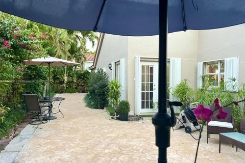 Villa ou maison à vendre à Miami, Floride: 2 chambres, 107.21 m2 № 1985453 - photo 4