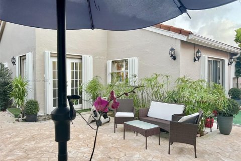 Villa ou maison à vendre à Miami, Floride: 2 chambres, 107.21 m2 № 1985453 - photo 6