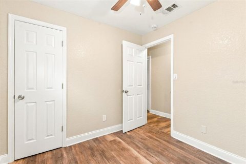 Villa ou maison à vendre à Deltona, Floride: 3 chambres, 125.33 m2 № 2421631 - photo 10