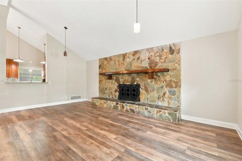 Villa ou maison à vendre à Deltona, Floride: 3 chambres, 125.33 m2 № 2421631 - photo 2