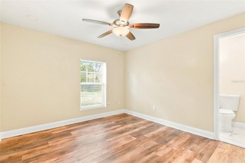 Villa ou maison à vendre à Deltona, Floride: 3 chambres, 125.33 m2 № 2421631 - photo 12