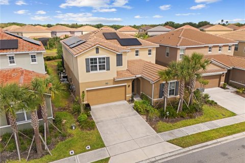 House in Davenport, Florida 7 bedrooms, 336.86 sq.m. № 1643213 - photo 2