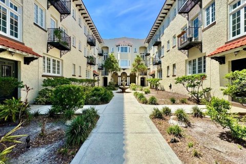 Condo à Tampa, Floride, 1 chambre  № 2314691